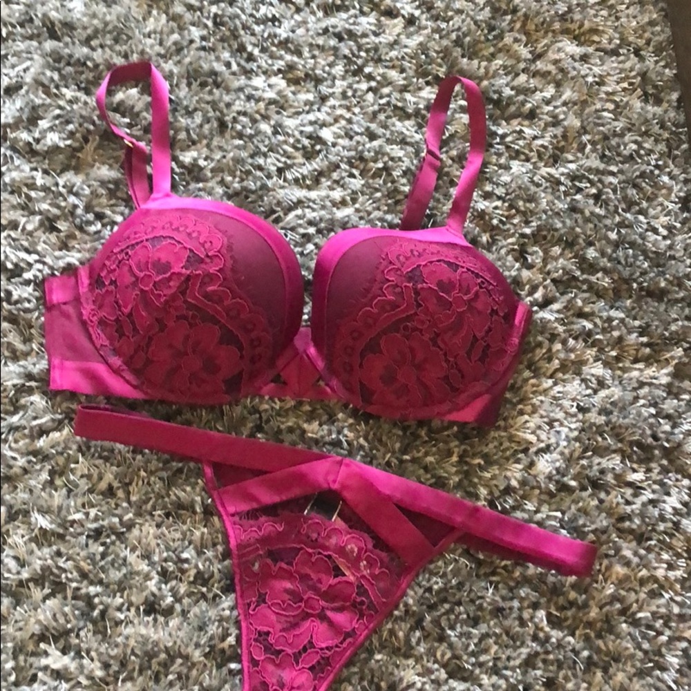 Victoria’s Secret Very Sexy Push up
